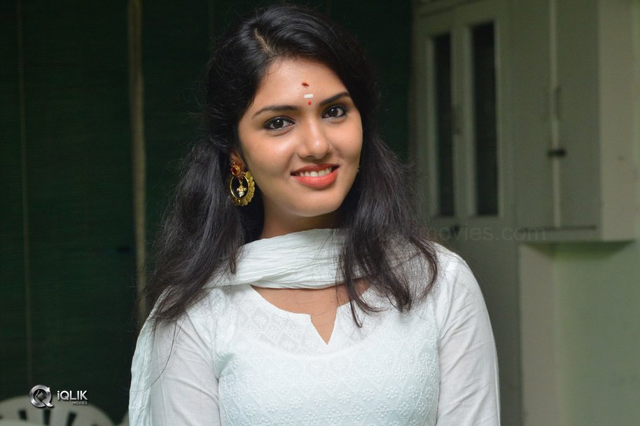 Gayathri-Suresh-At-Lover-Movie-Launch